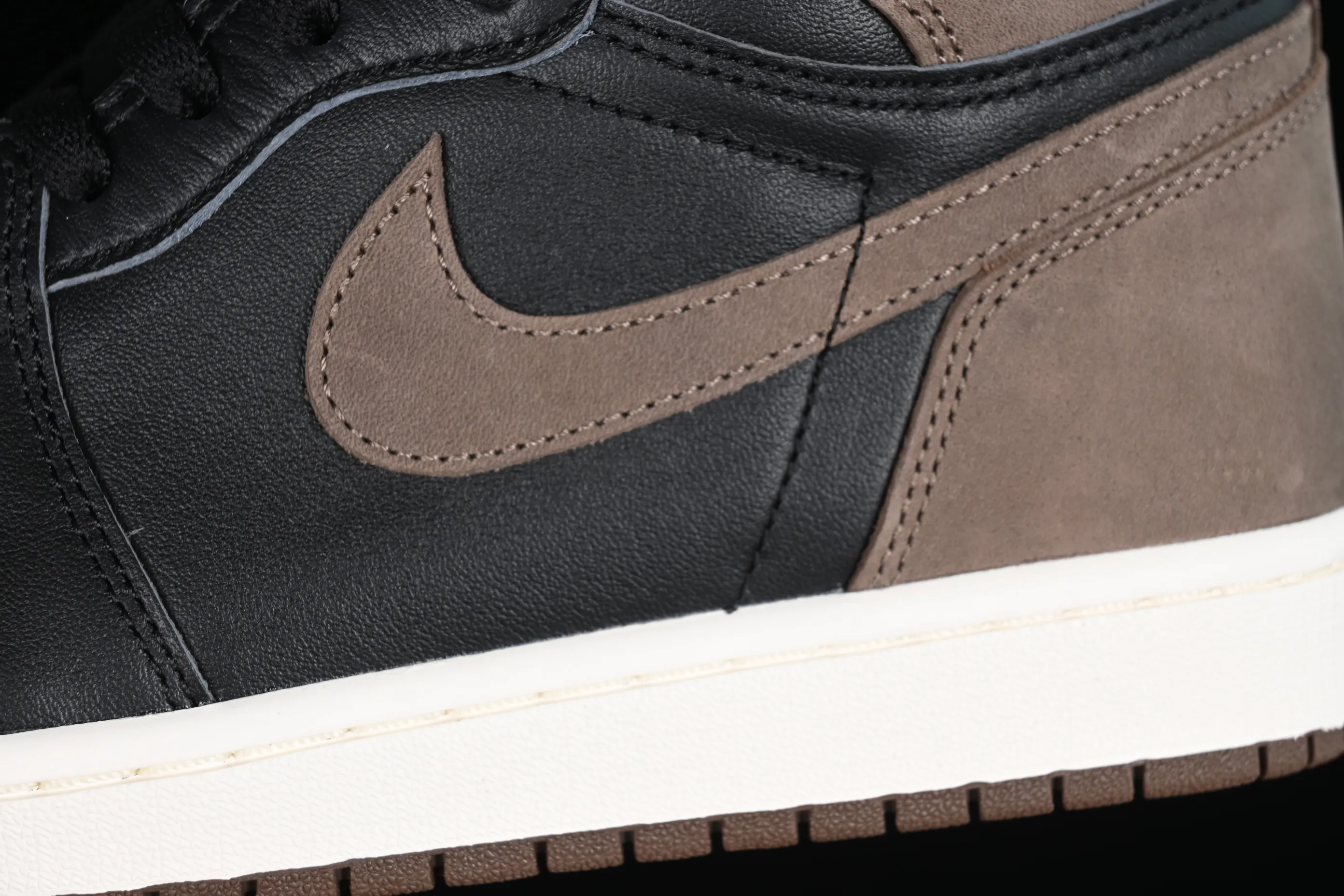 All categories Air Jordan Jordan series basketball shoes Air Jordan 1 High LJR version Air Jordan 1 High OG "Black Cement" AJ1 Joe 1 Mocha black toe DZ5485-020